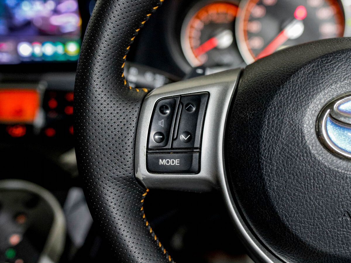 Toyota Ractis 2011 - фото автомобиля