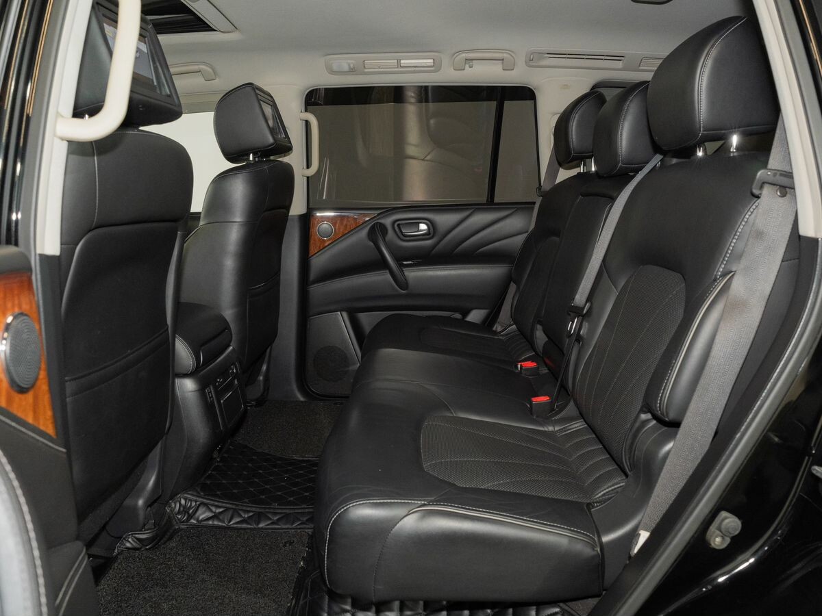 Infiniti QX80 2017 - фото автомобиля