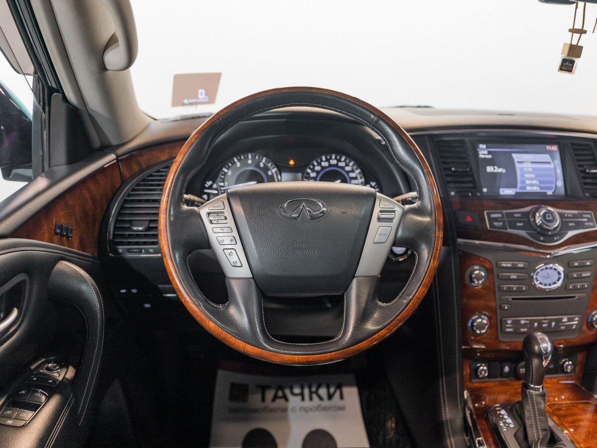 Infiniti QX80 2017 - фото автомобиля