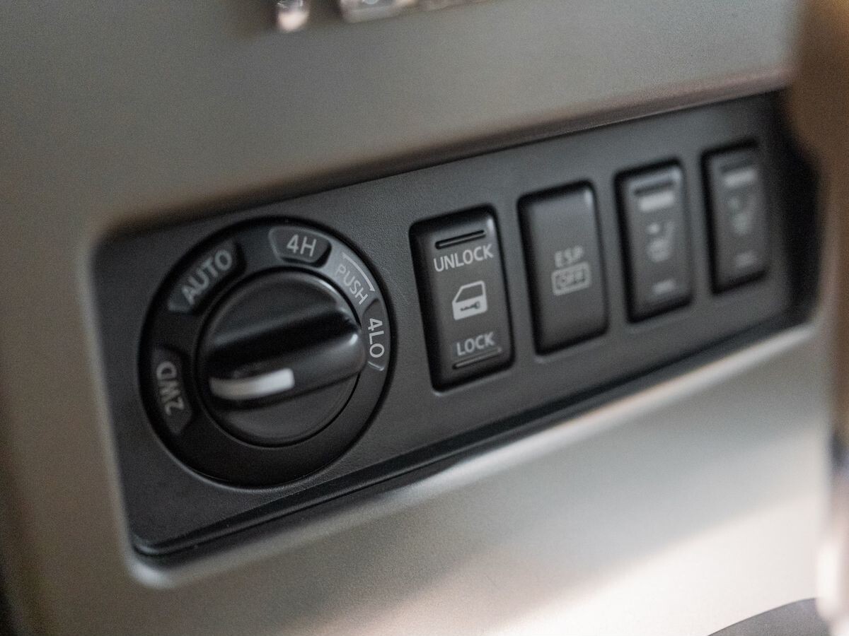 Nissan Pathfinder 2008 - фото автомобиля