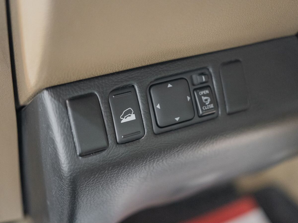 Nissan Pathfinder 2008 - фото автомобиля