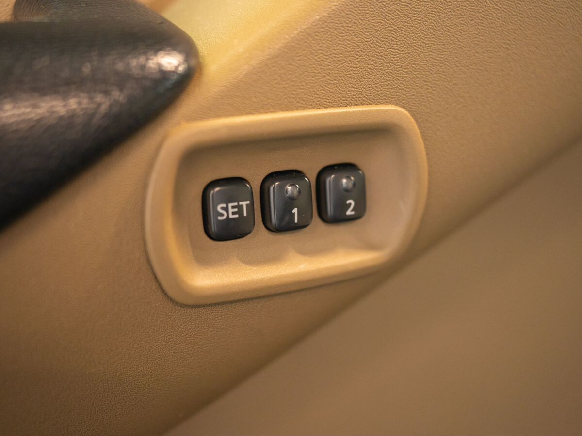 Nissan Pathfinder 2008 - фото автомобиля
