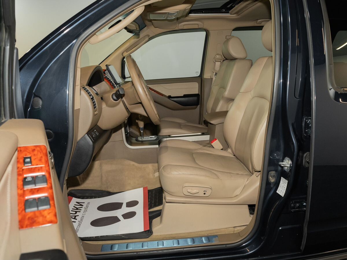 Nissan Pathfinder 2008 - фото автомобиля