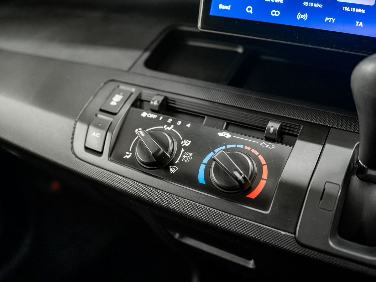 Honda Freed Spike 2012 - фото автомобиля