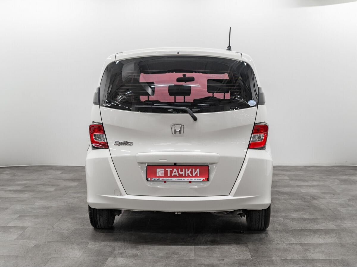 Honda Freed Spike 2012 - фото автомобиля
