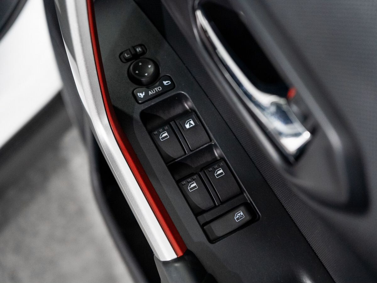 Daihatsu Rocky 2020 - фото автомобиля