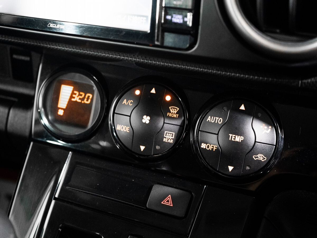 Toyota Corolla Rumion 2014 - фото автомобиля