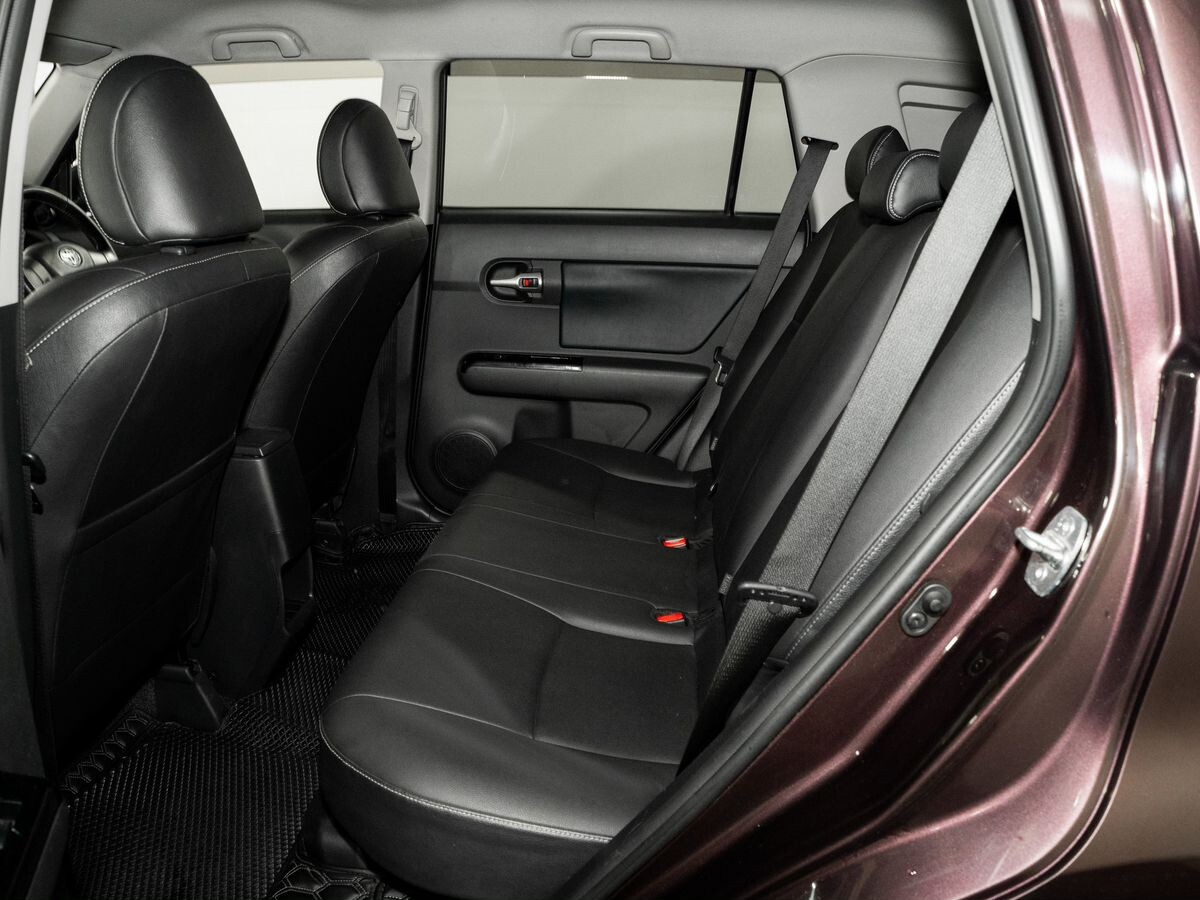 Toyota Corolla Rumion 2014 - фото автомобиля