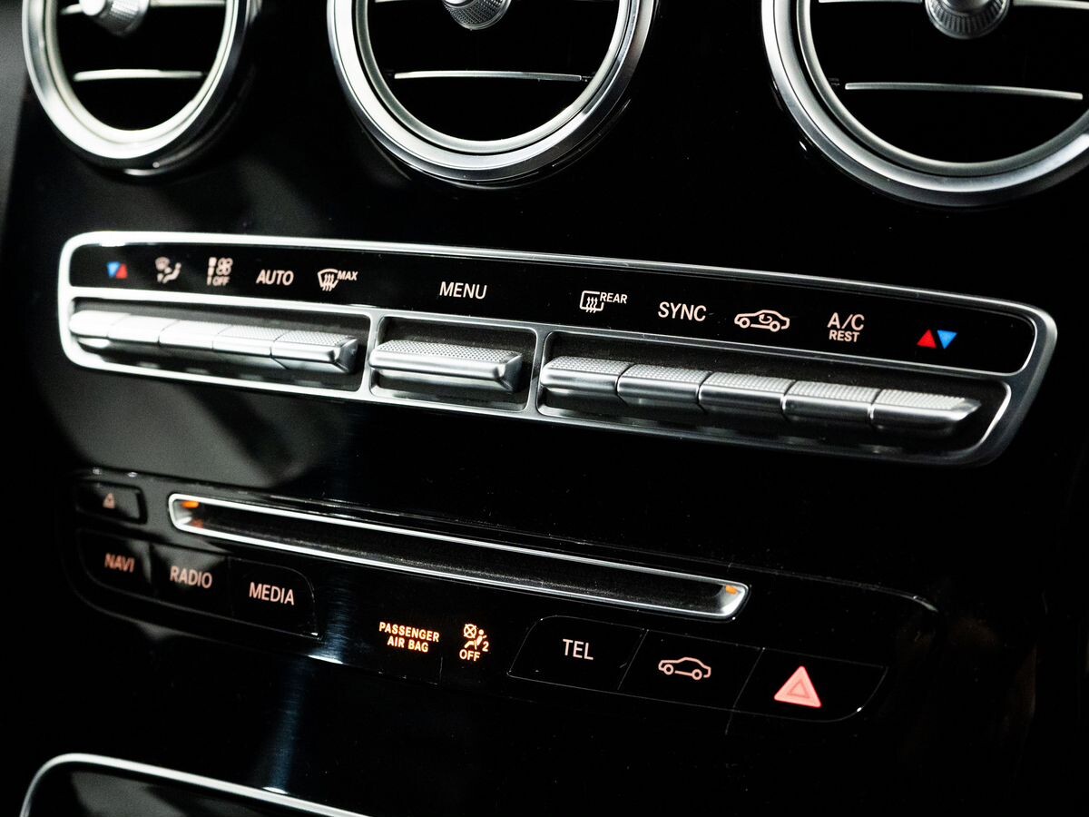 Mercedes-Benz C-Class 2018 - фото автомобиля