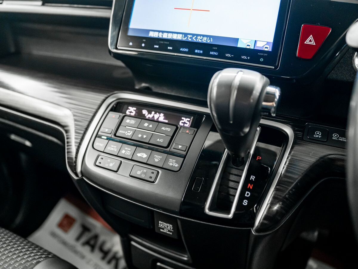 Honda Stepwgn 2016 - фото автомобиля
