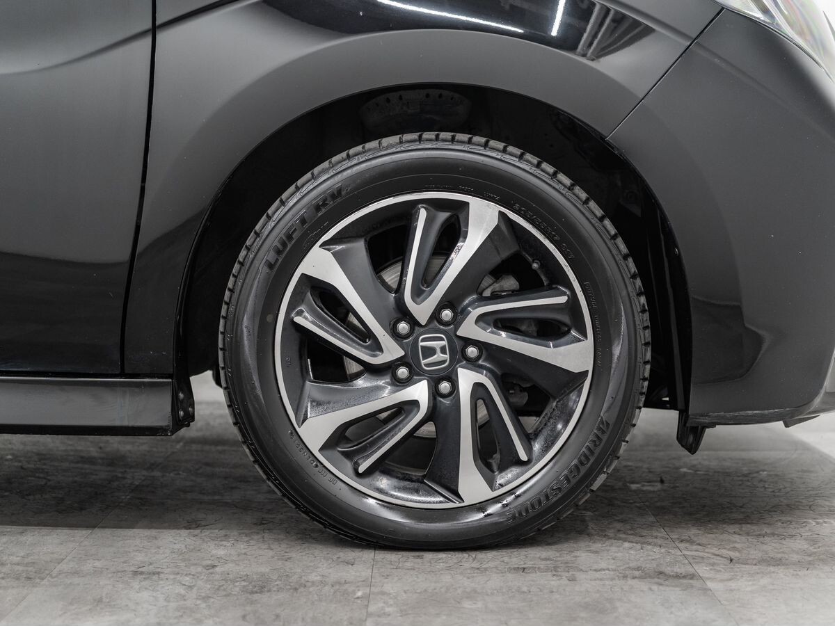 Honda Stepwgn 2016 - фото автомобиля