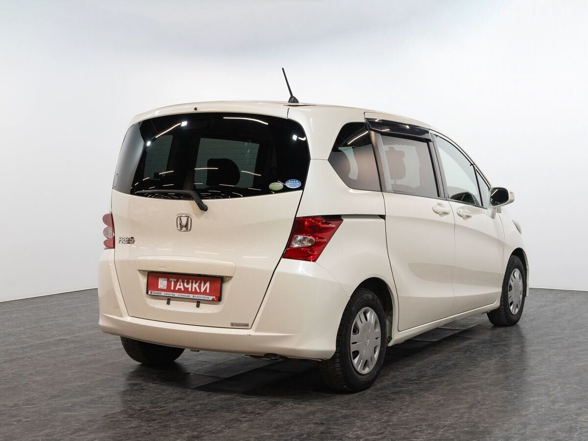 Honda Freed 2009 - фото автомобиля