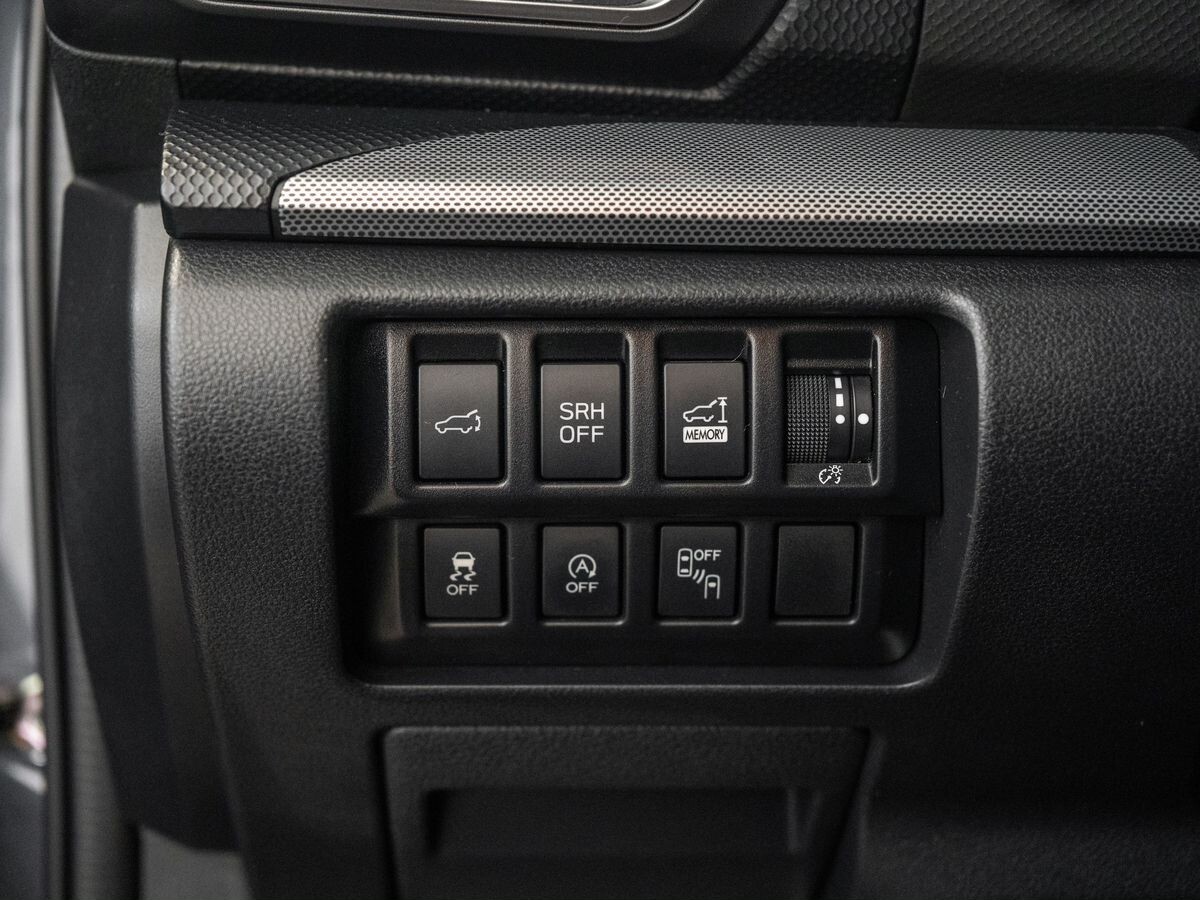 Subaru Forester 2019 - фото автомобиля