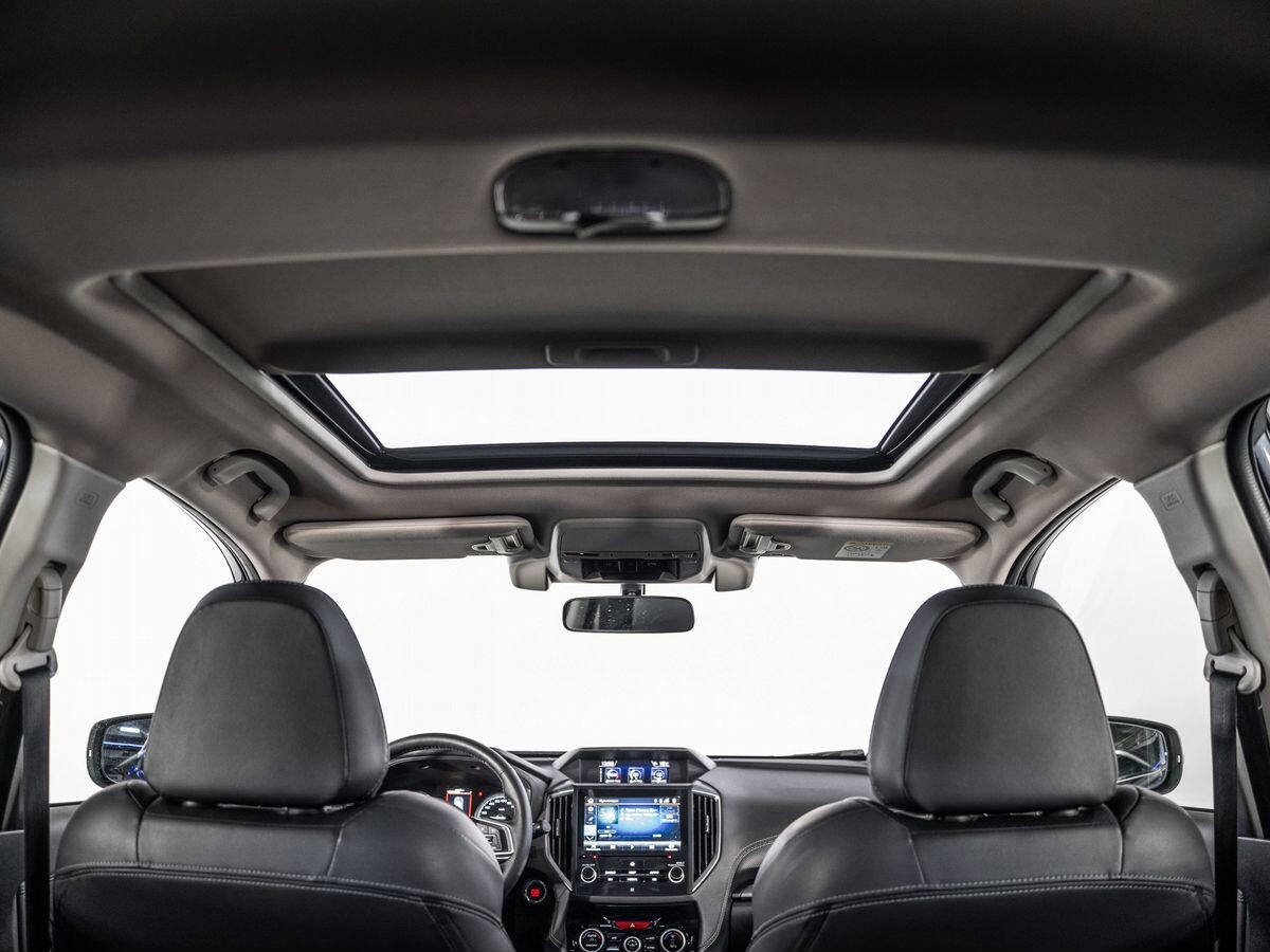 Subaru Forester 2019 - фото автомобиля