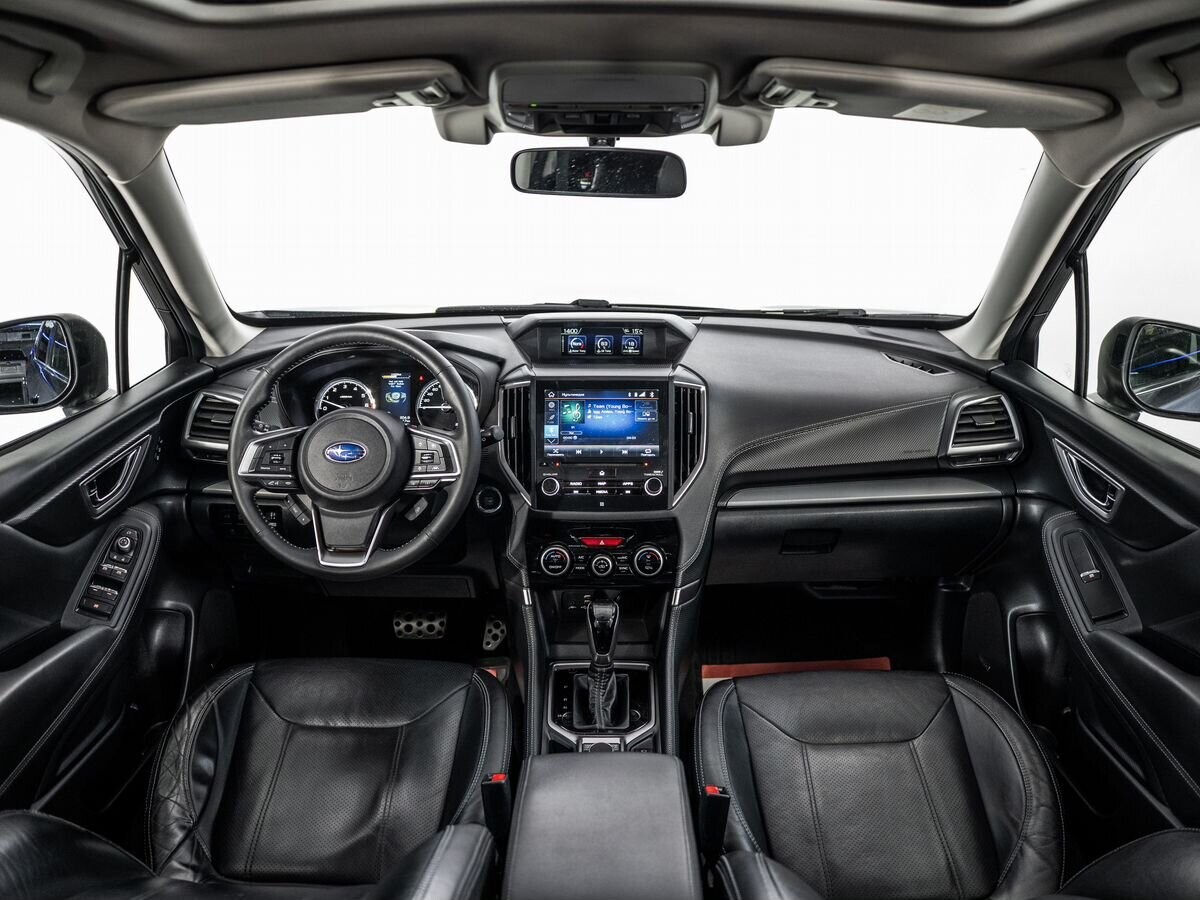 Subaru Forester 2019 - фото автомобиля