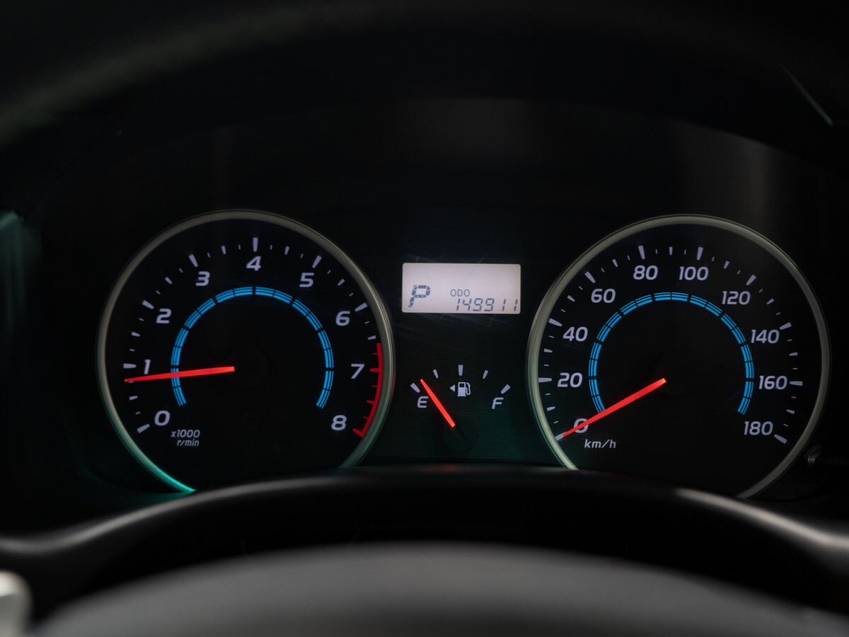 Toyota Wish 2009 - фото автомобиля