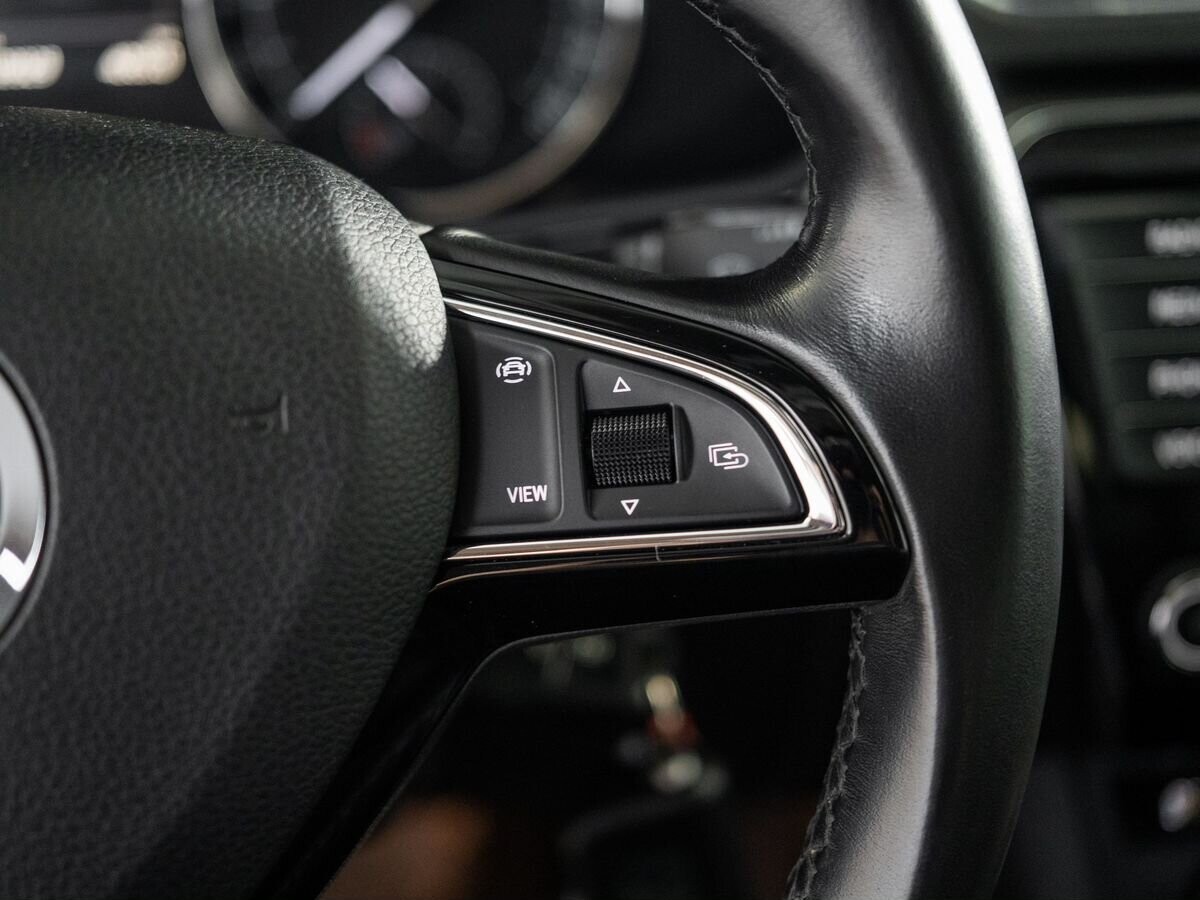 Skoda Superb 2016 - фото автомобиля