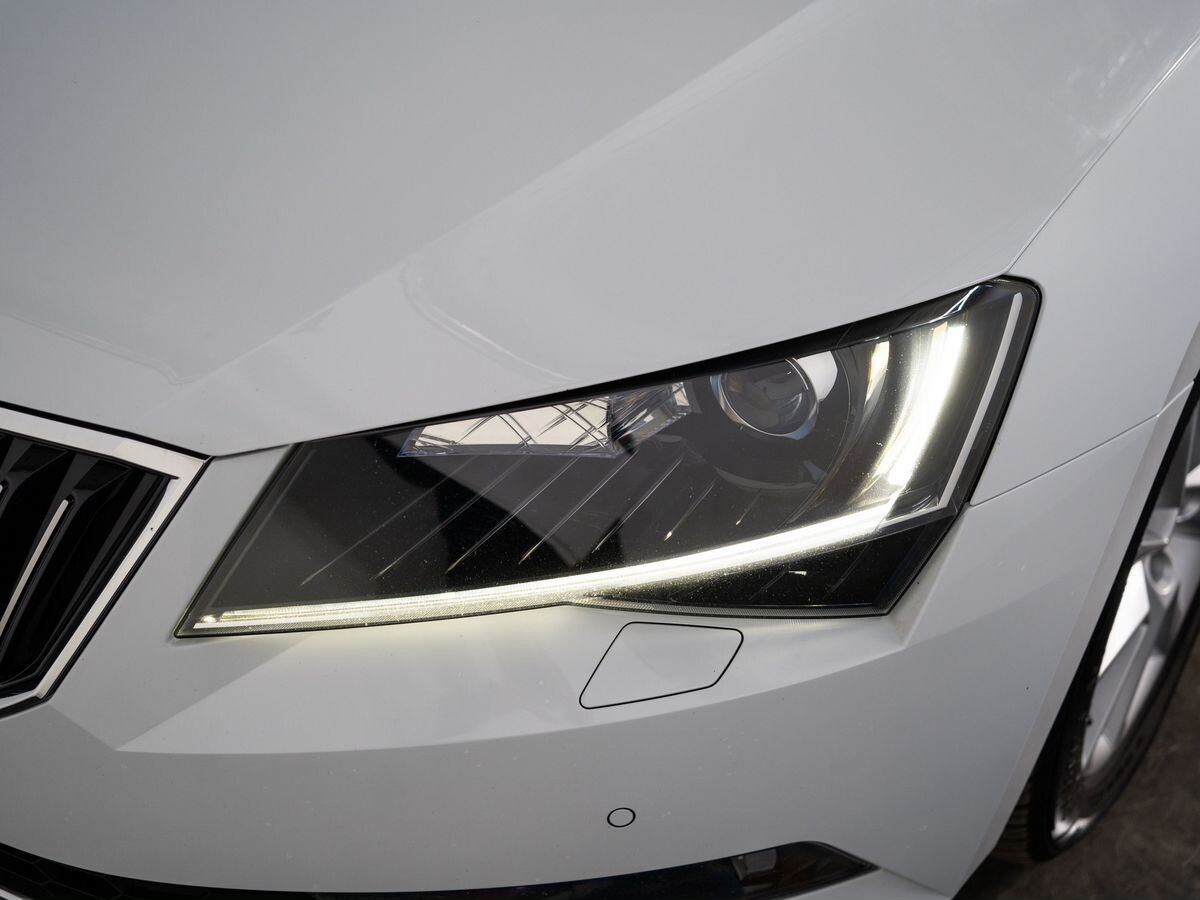 Skoda Superb 2016 - фото автомобиля