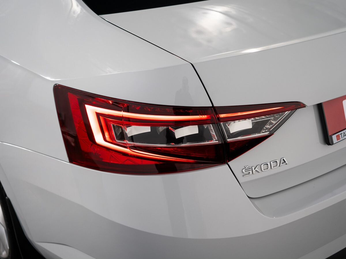 Skoda Superb 2016 - фото автомобиля