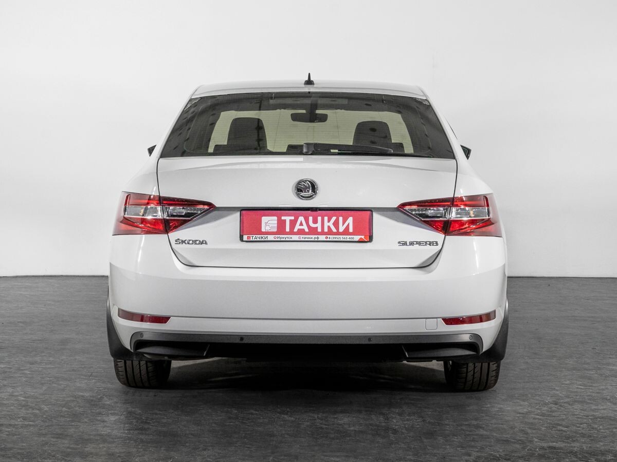 Skoda Superb 2016 - фото автомобиля