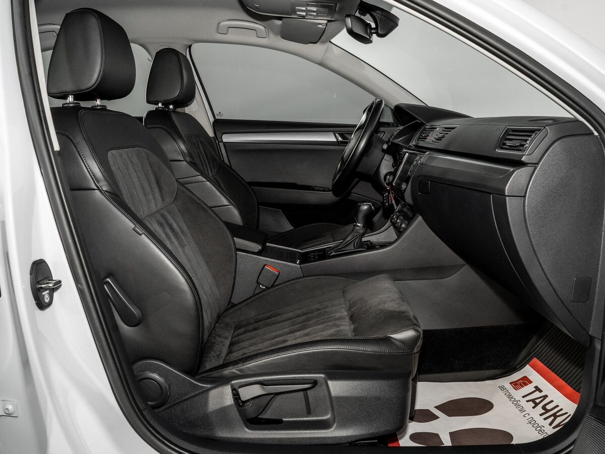 Skoda Superb 2016 - фото автомобиля