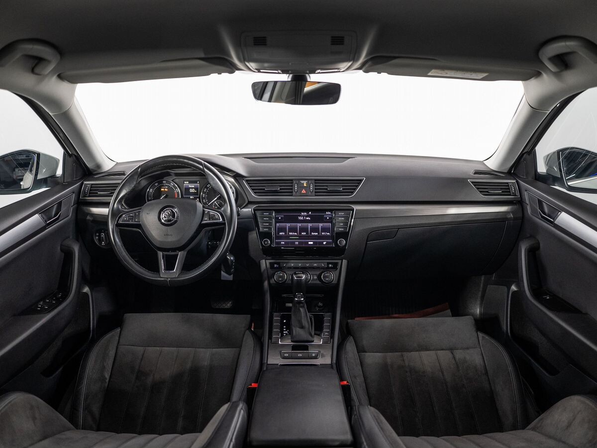 Skoda Superb 2016 - фото автомобиля