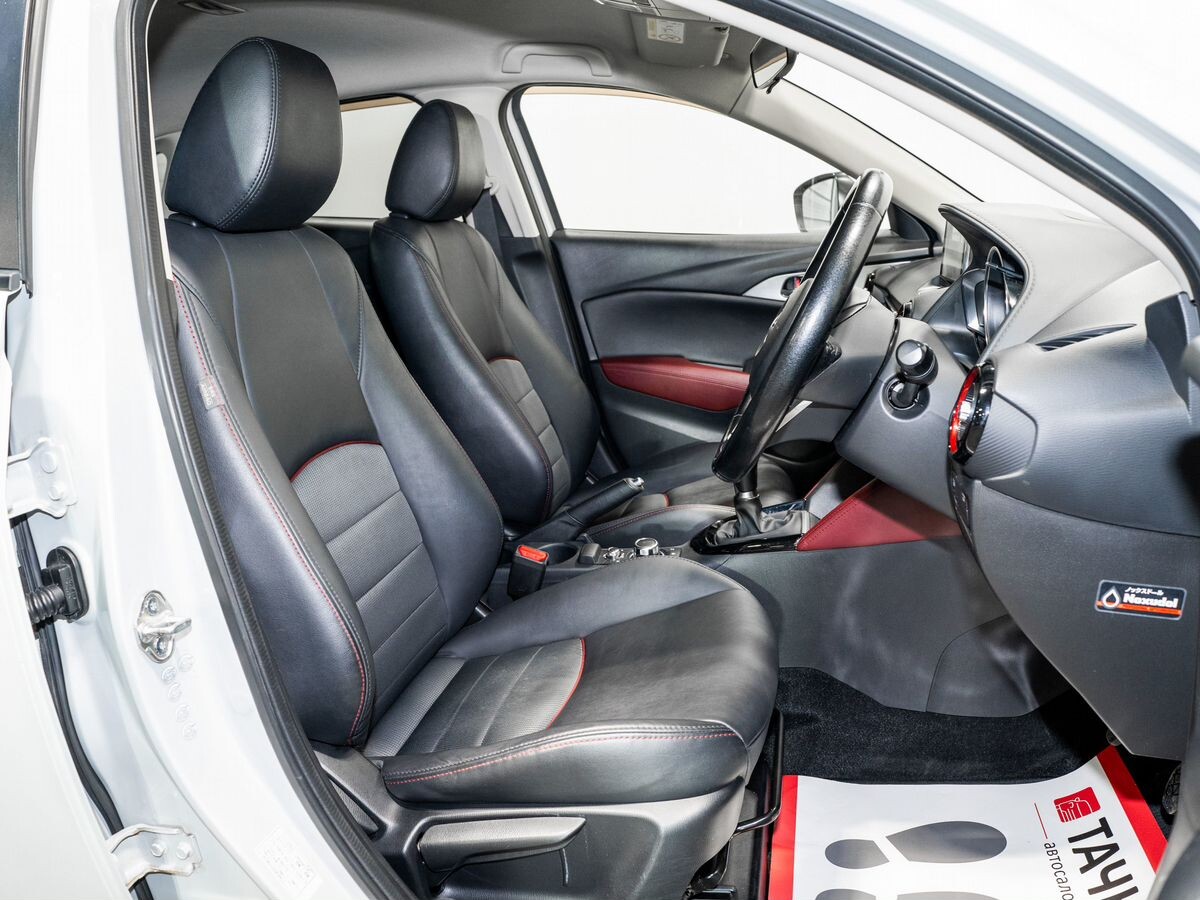 Mazda CX-3 2015 - фото автомобиля