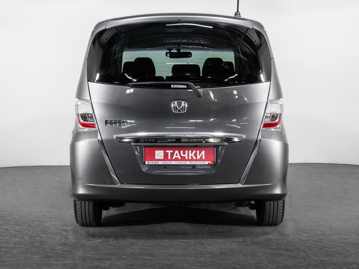 Honda Freed 2012 - фото автомобиля