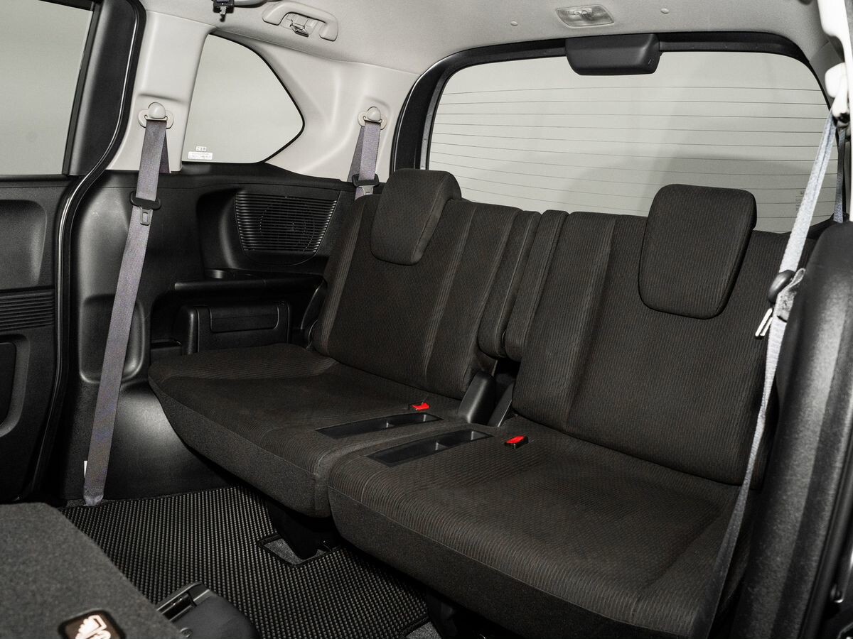 Honda Freed 2012 - фото автомобиля