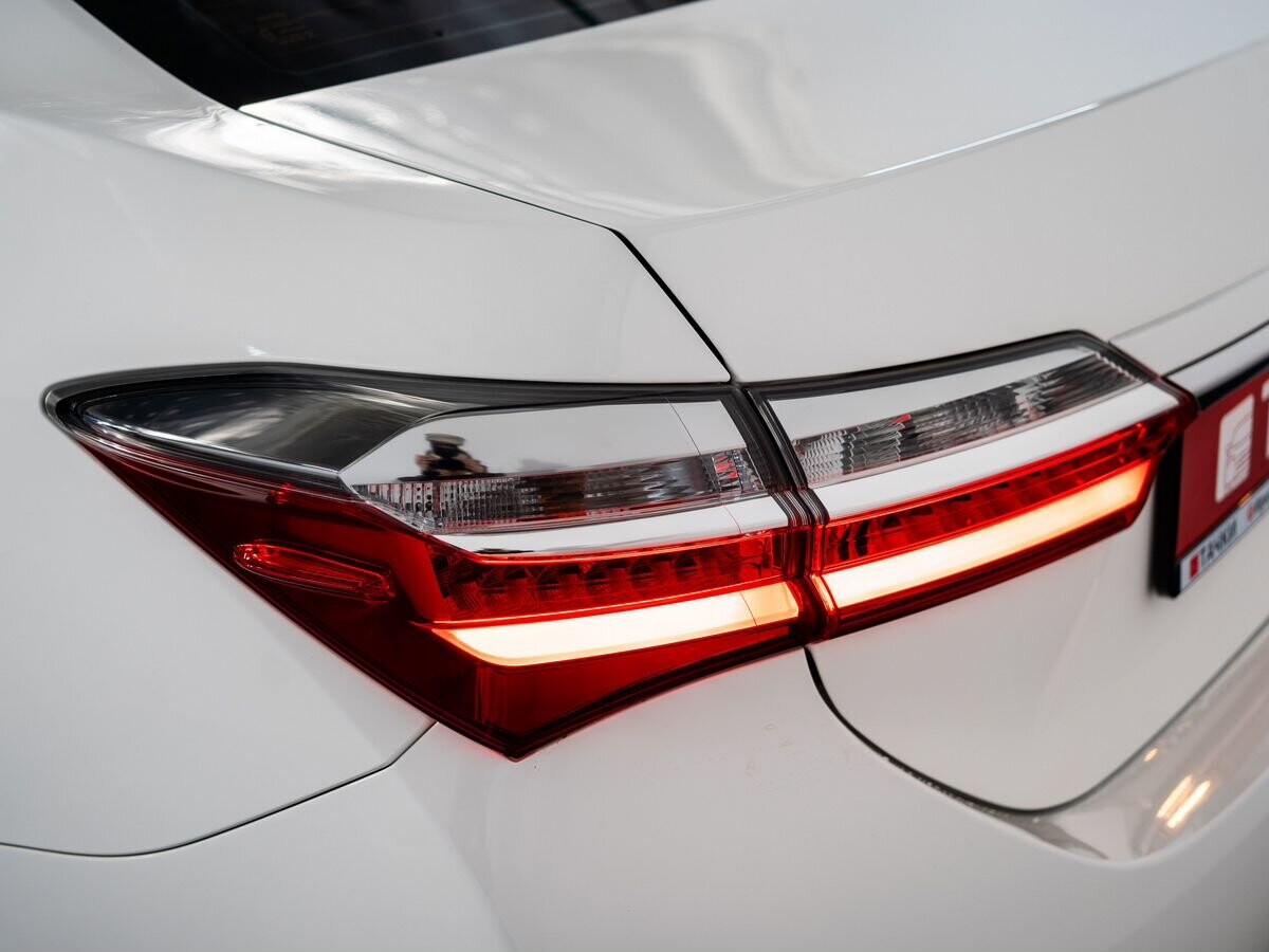 Toyota Corolla 2016 - фото автомобиля