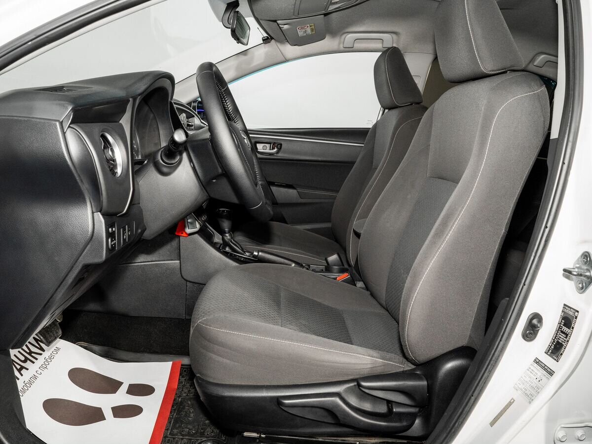 Toyota Corolla 2016 - фото автомобиля