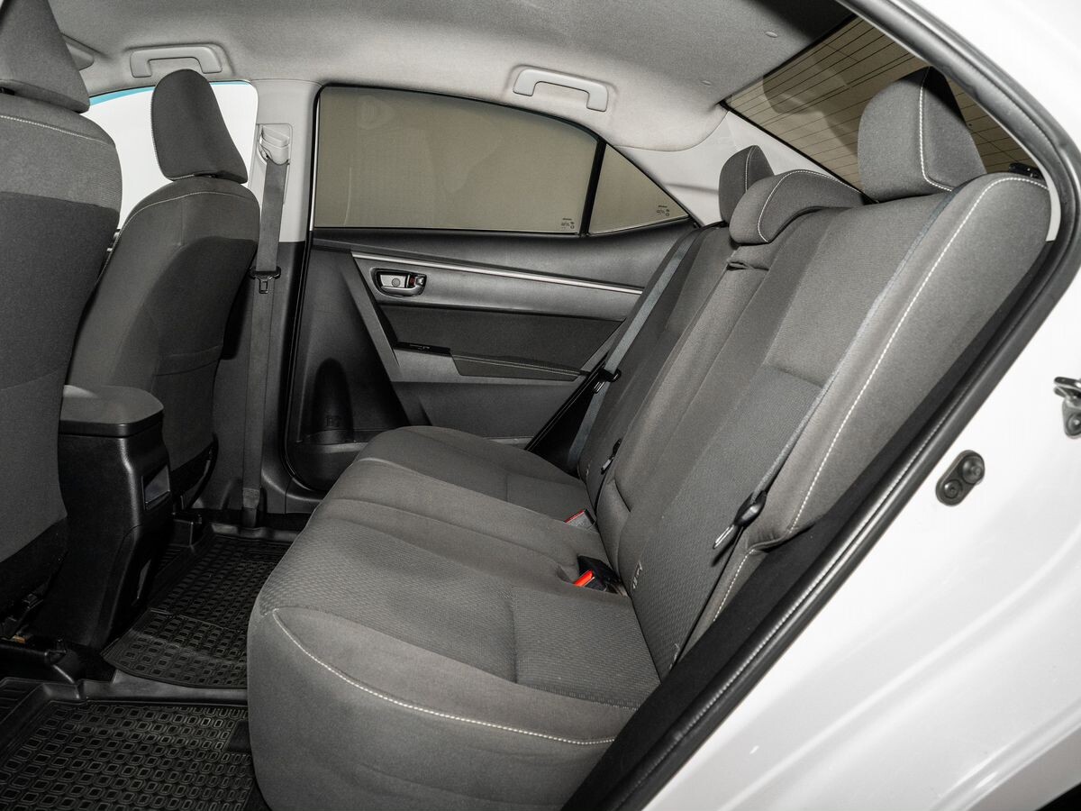 Toyota Corolla 2016 - фото автомобиля