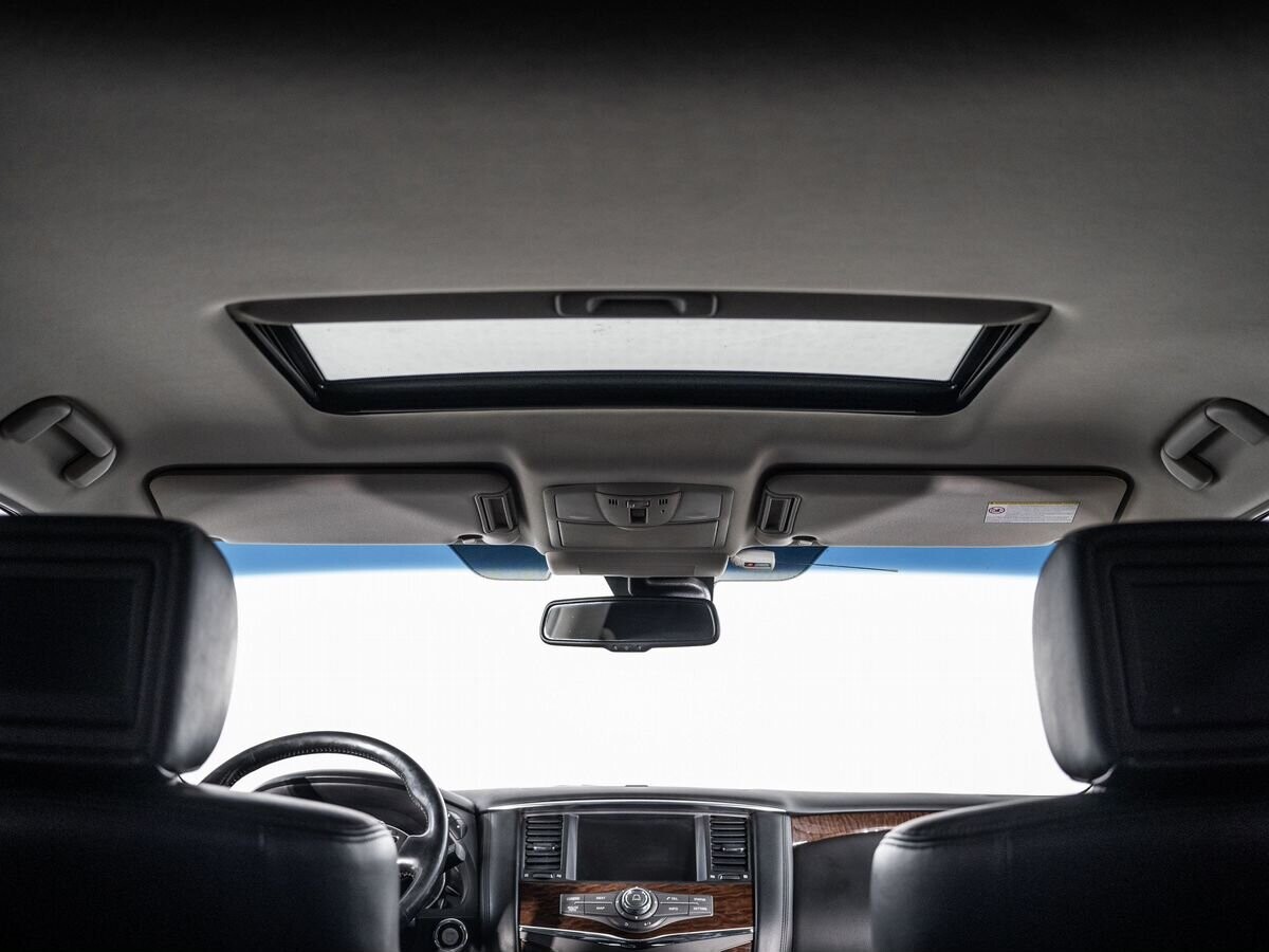 Nissan Patrol 2012 - фото автомобиля