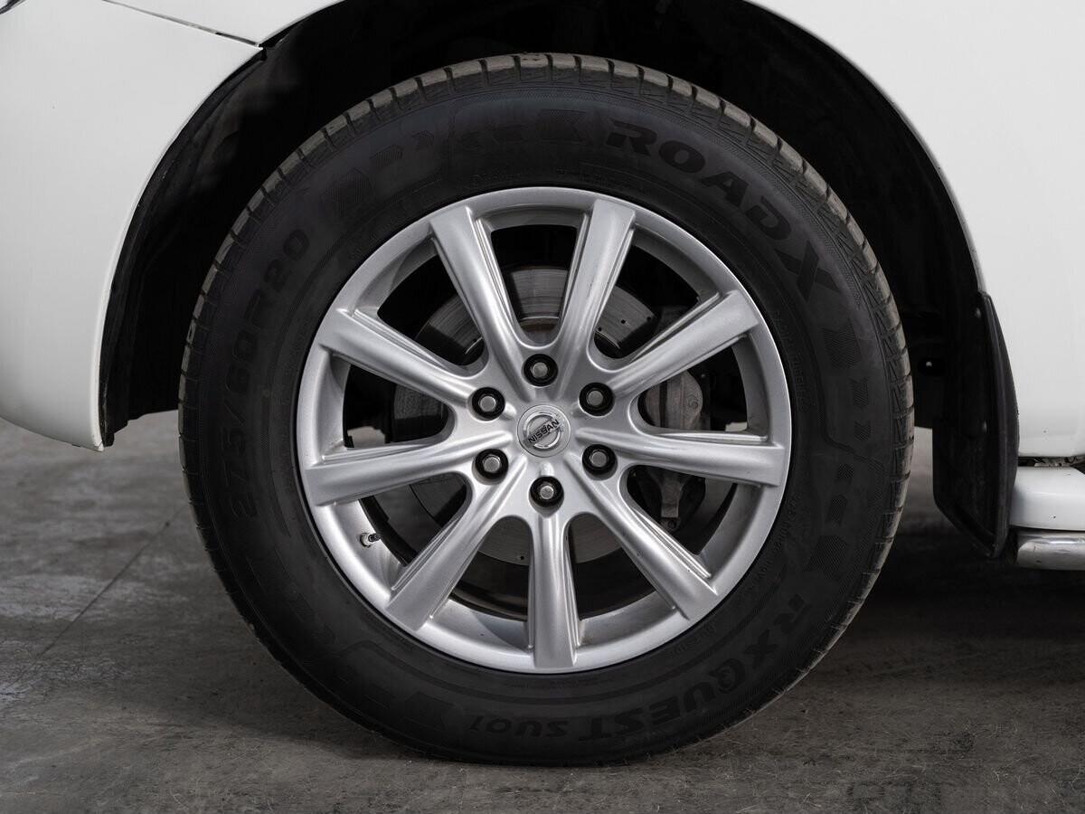 Nissan Patrol 2012 - фото автомобиля