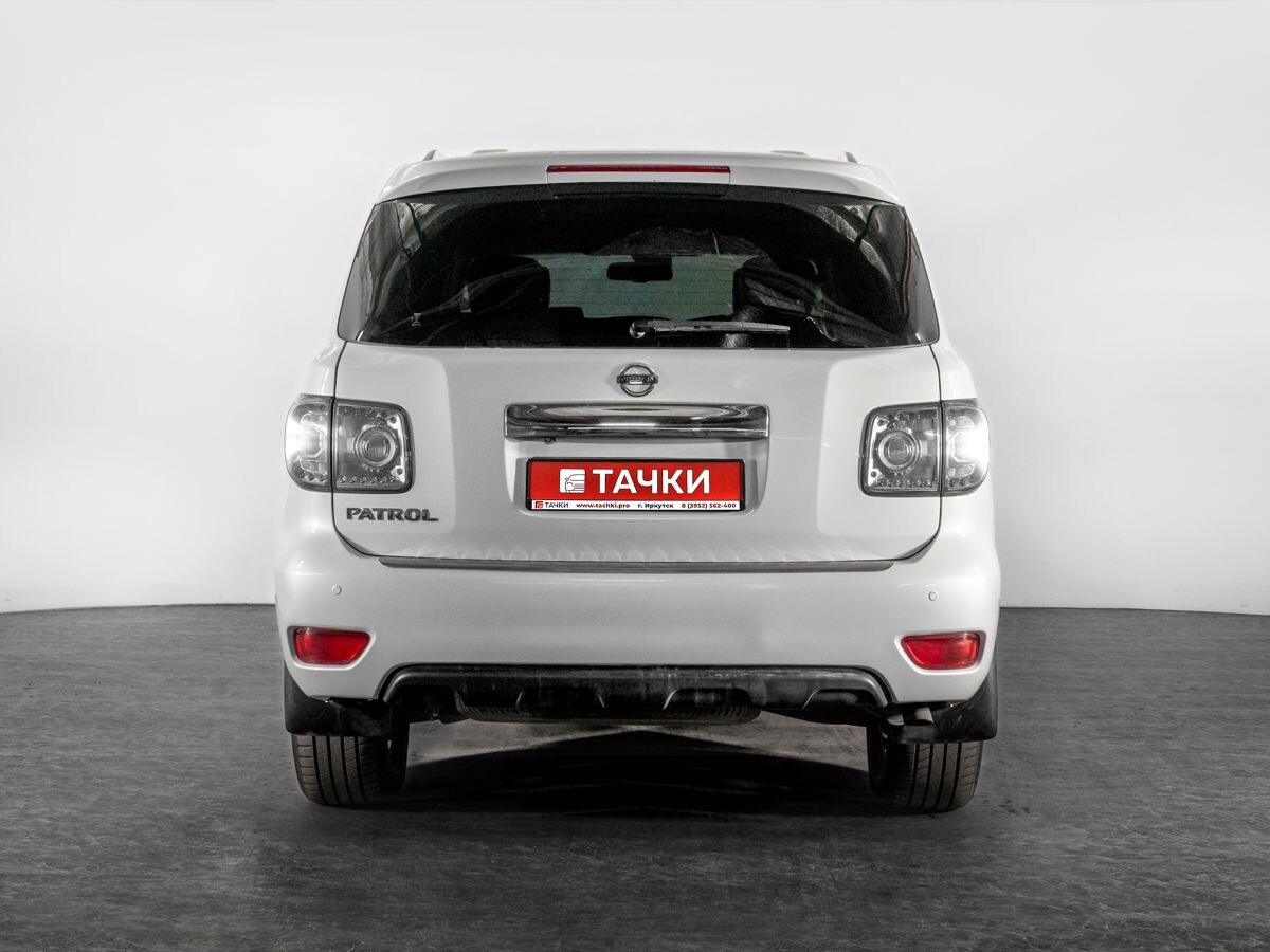 Nissan Patrol 2012 - фото автомобиля