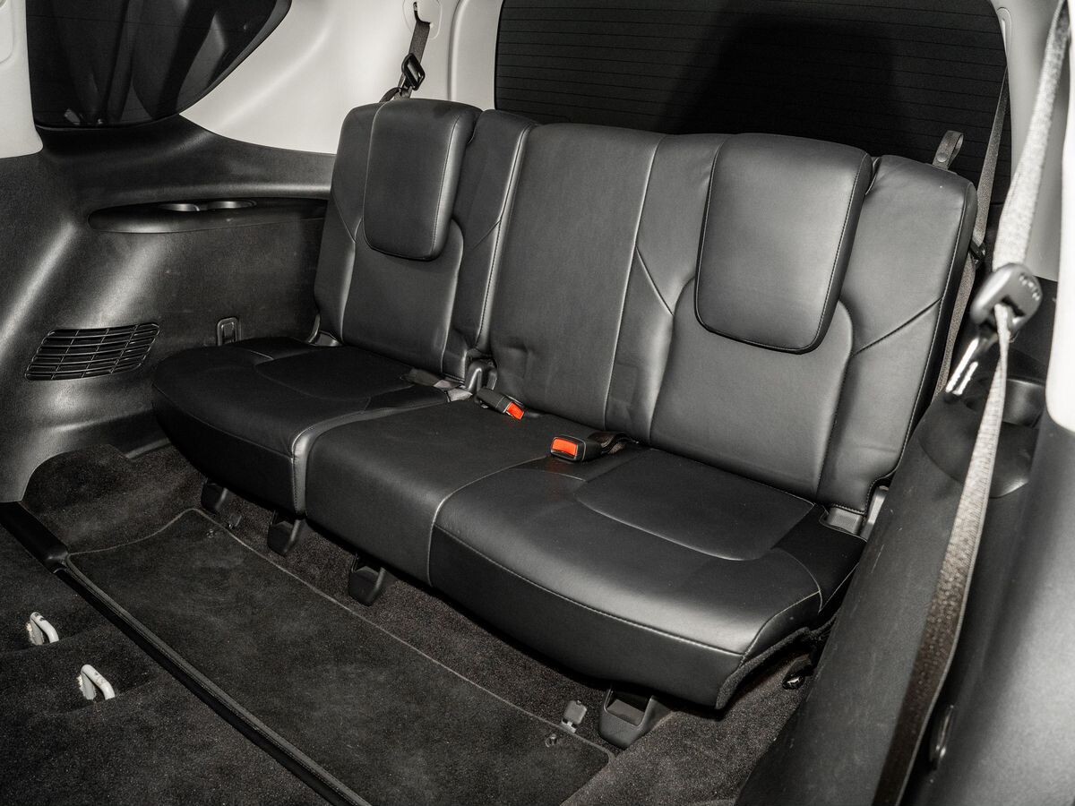 Nissan Patrol 2012 - фото автомобиля