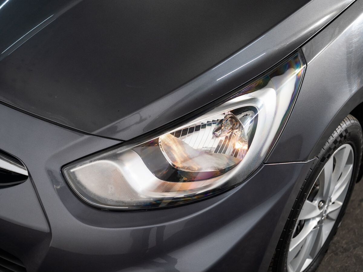 Hyundai Solaris 2012 - фото автомобиля