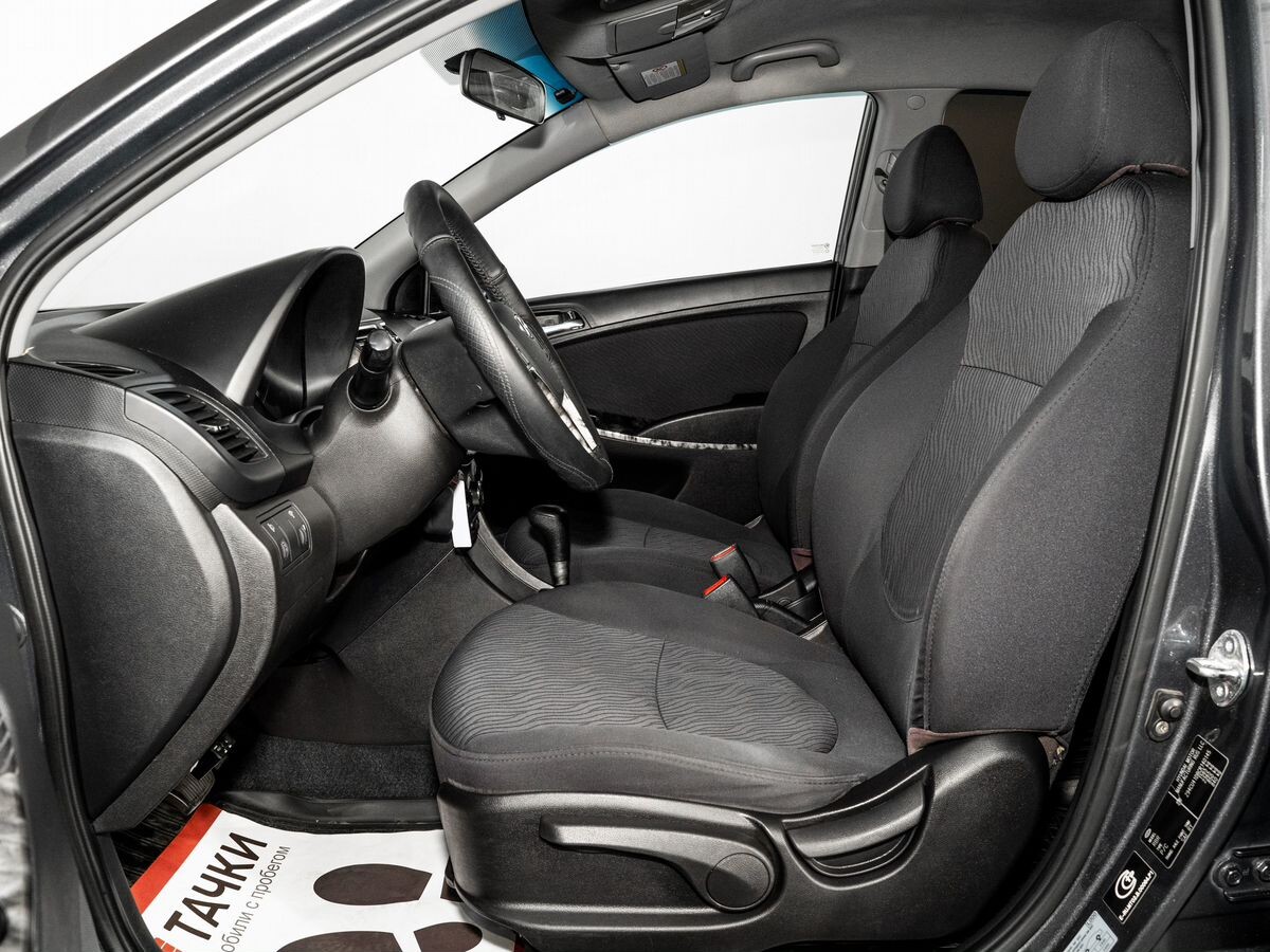 Hyundai Solaris 2012 - фото автомобиля