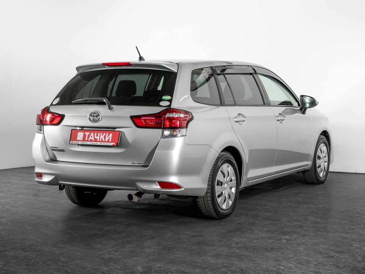 Toyota Corolla Fielder 2017 - фото автомобиля