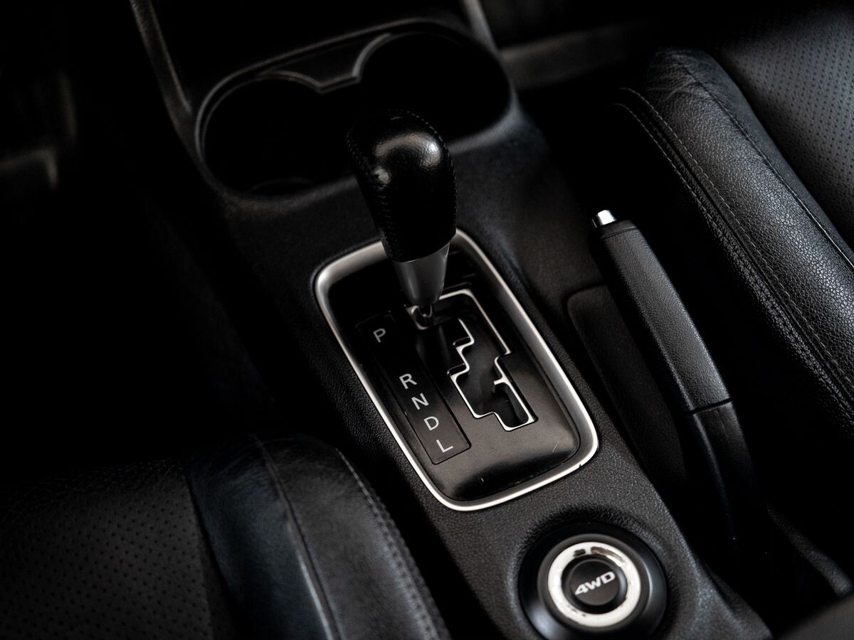 Mitsubishi Outlander 2012 - фото автомобиля