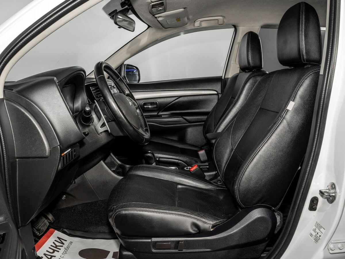 Mitsubishi Outlander 2012 - фото автомобиля