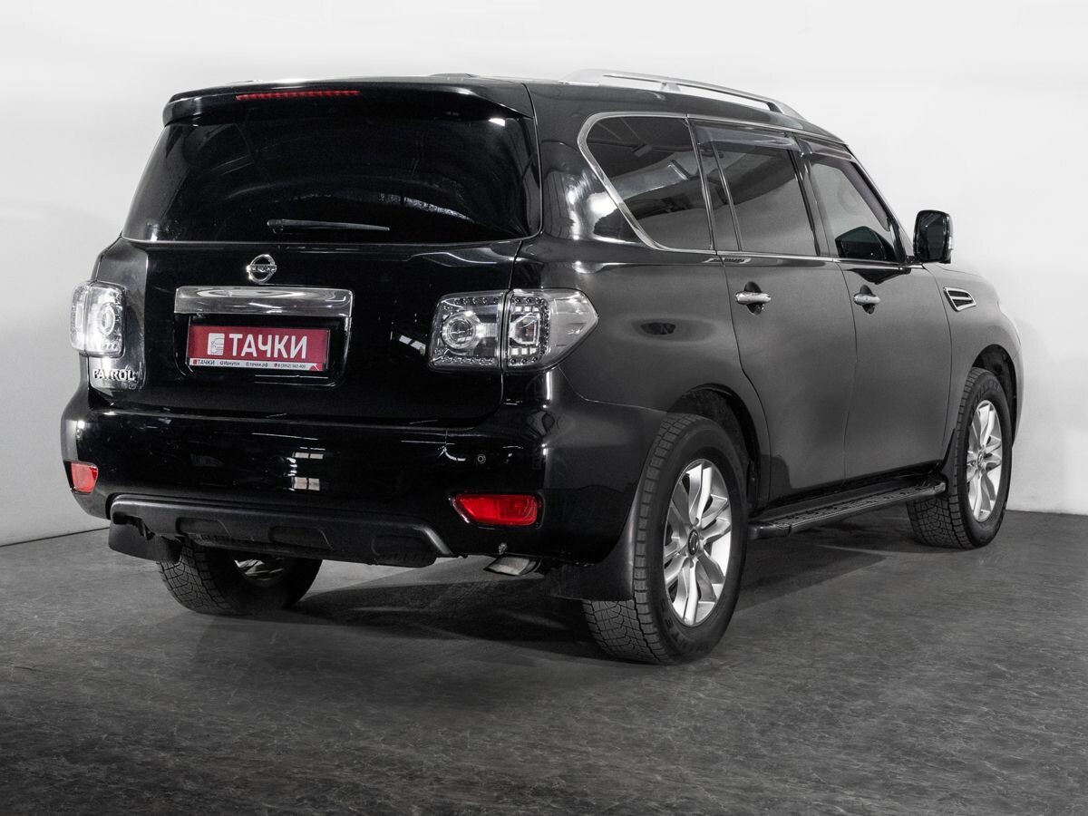 Nissan Patrol 2011 - фото автомобиля
