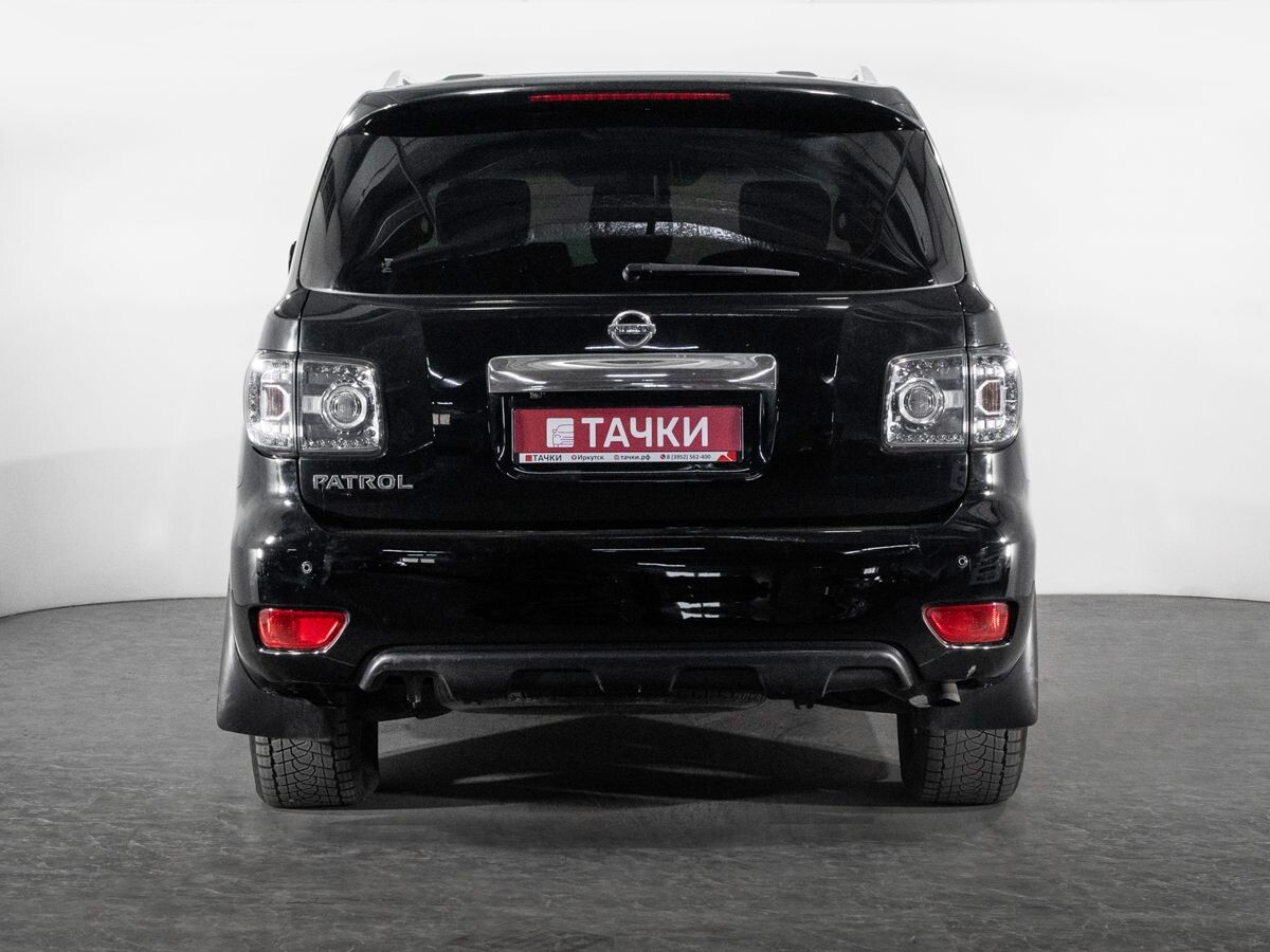 Nissan Patrol 2011 - фото автомобиля