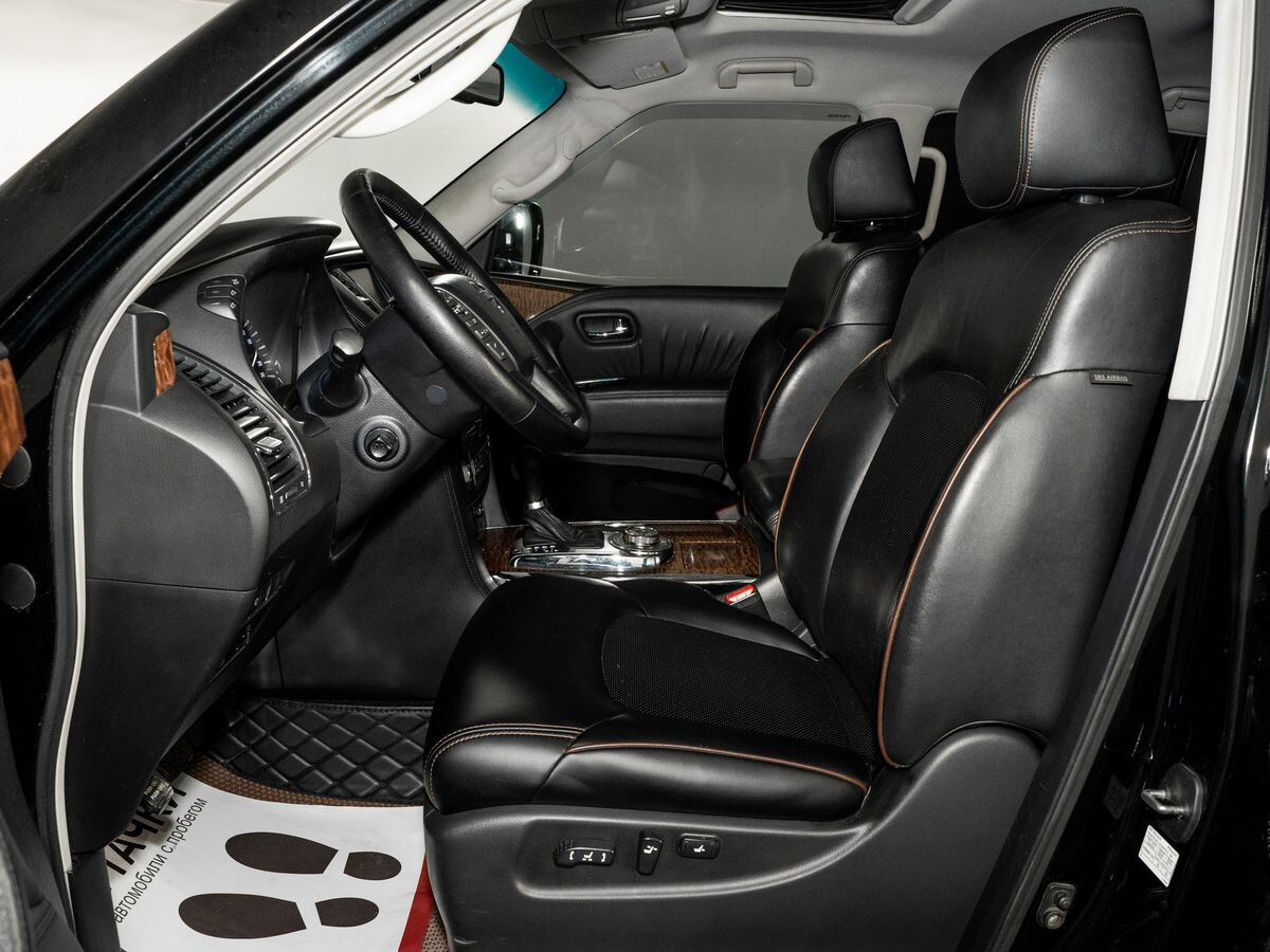 Nissan Patrol 2011 - фото автомобиля