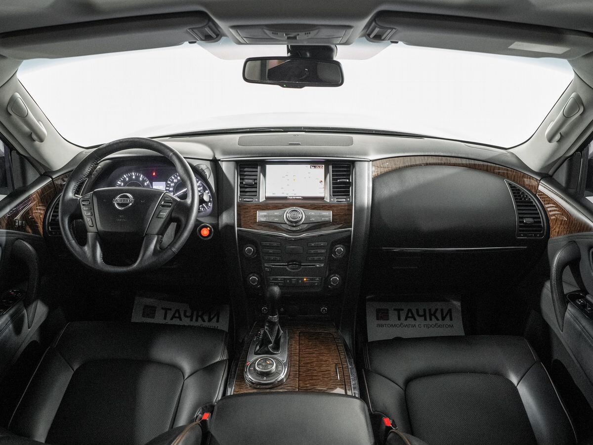 Nissan Patrol 2011 - фото автомобиля