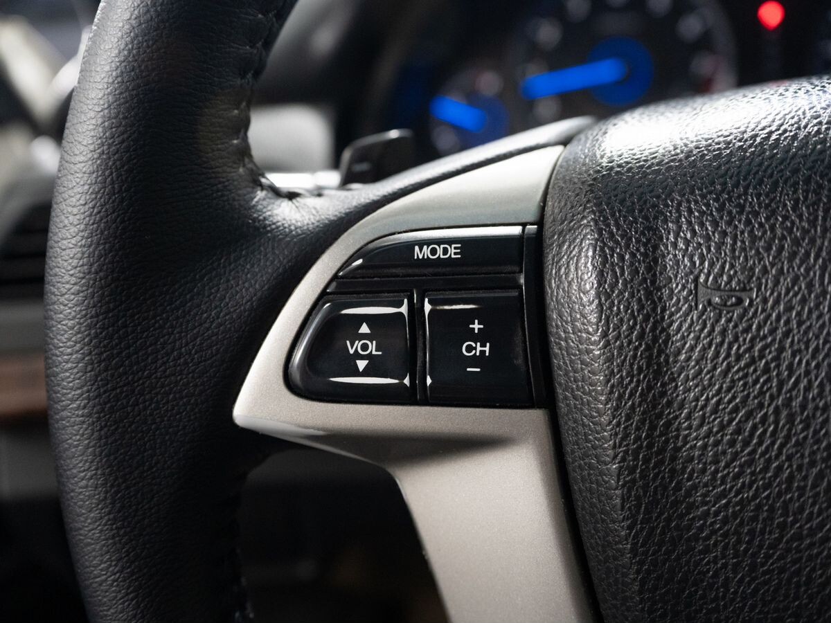 Honda Crosstour 2011 - фото автомобиля