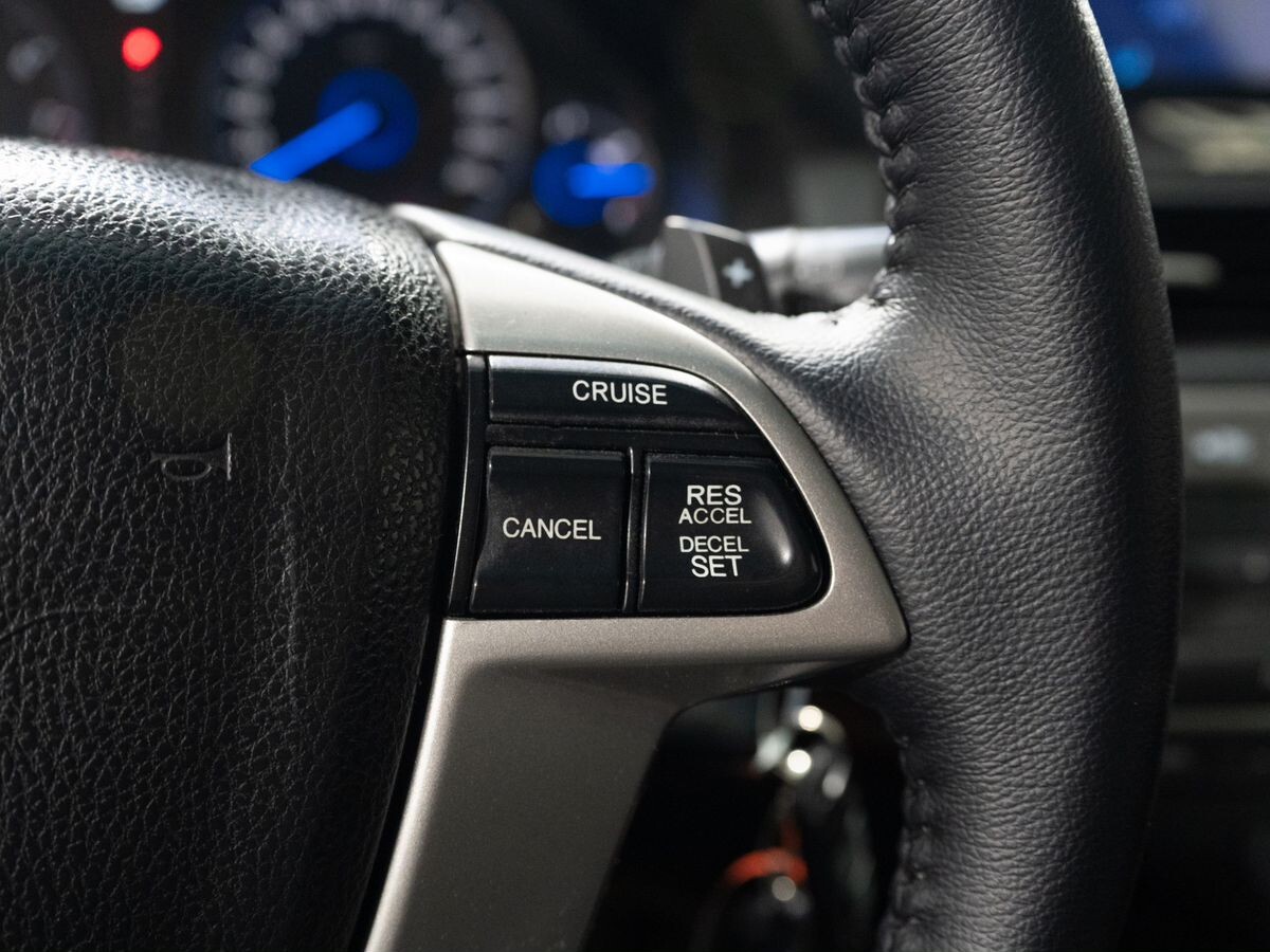 Honda Crosstour 2011 - фото автомобиля