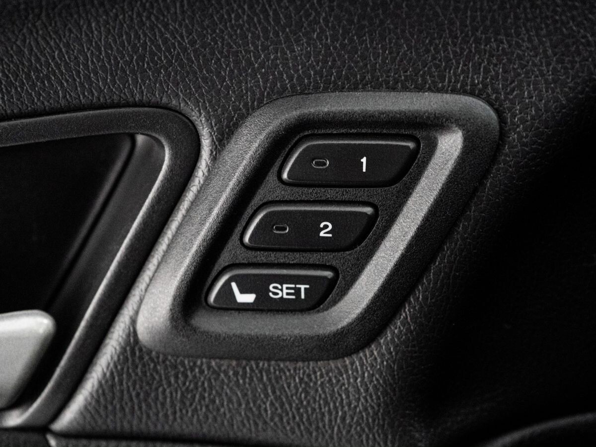 Honda Crosstour 2011 - фото автомобиля
