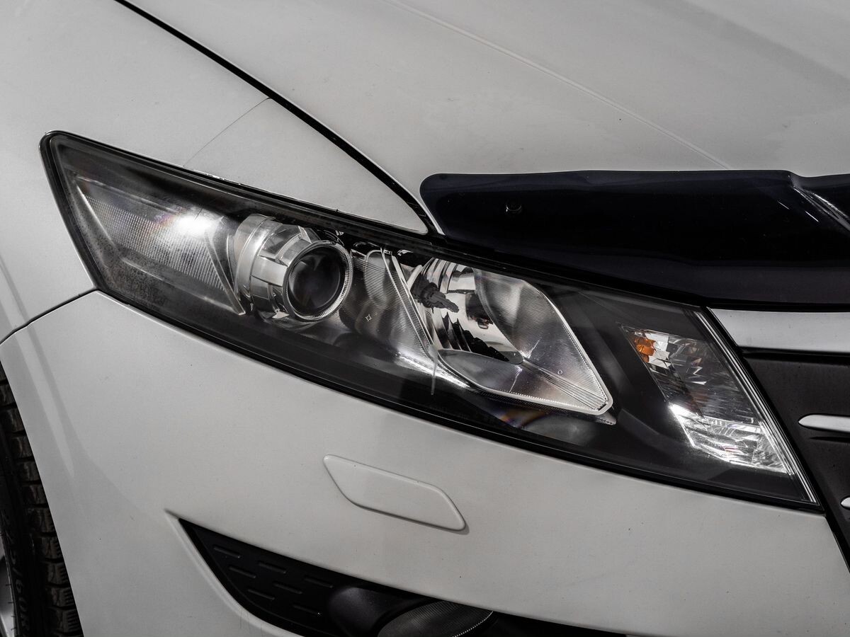 Honda Crosstour 2011 - фото автомобиля