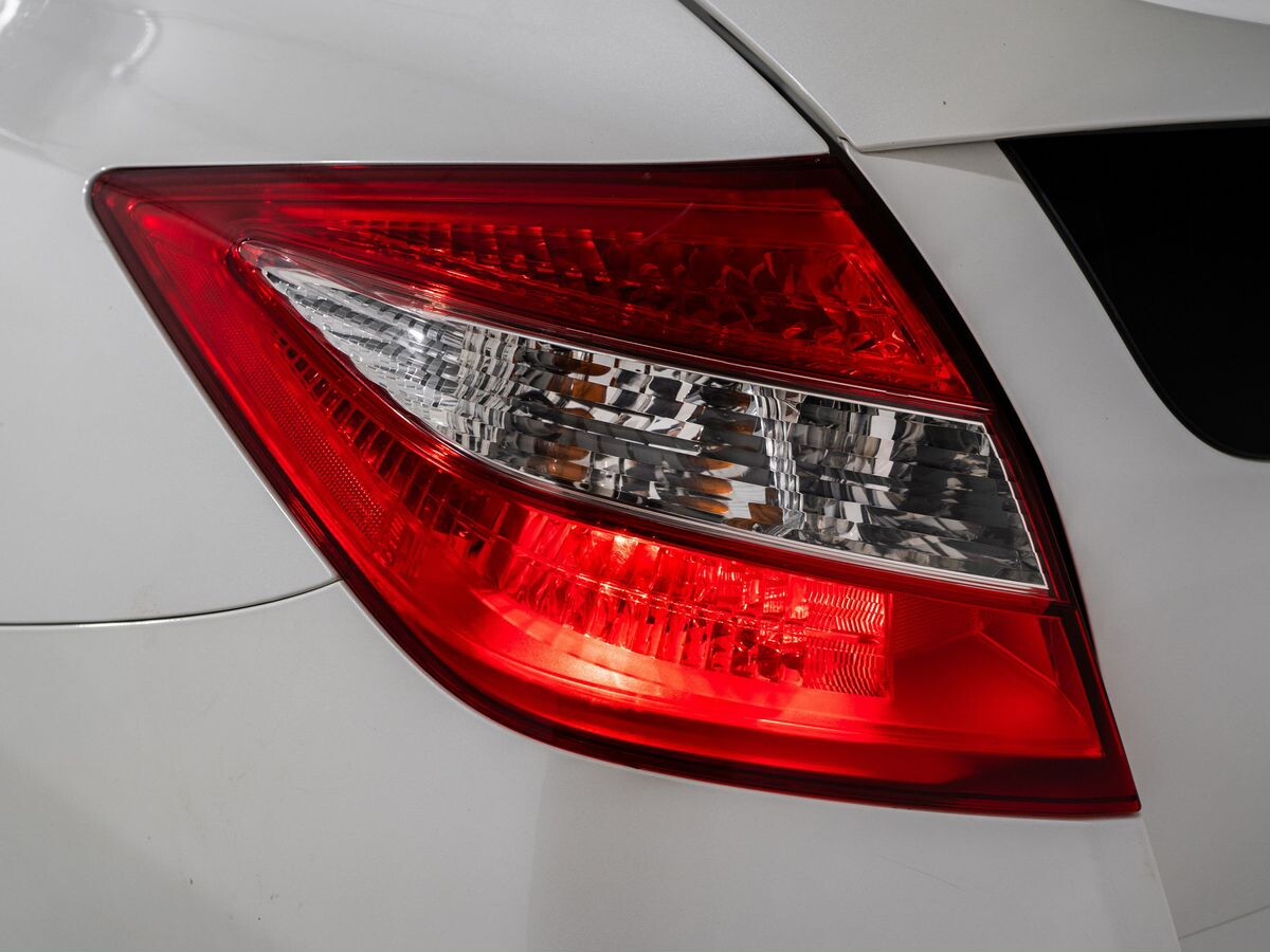 Honda Crosstour 2011 - фото автомобиля